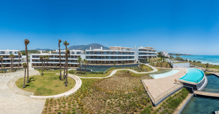 Apartament: Estepona, Hiszpania, środkowe piętro E D B Fc C B B D Aa