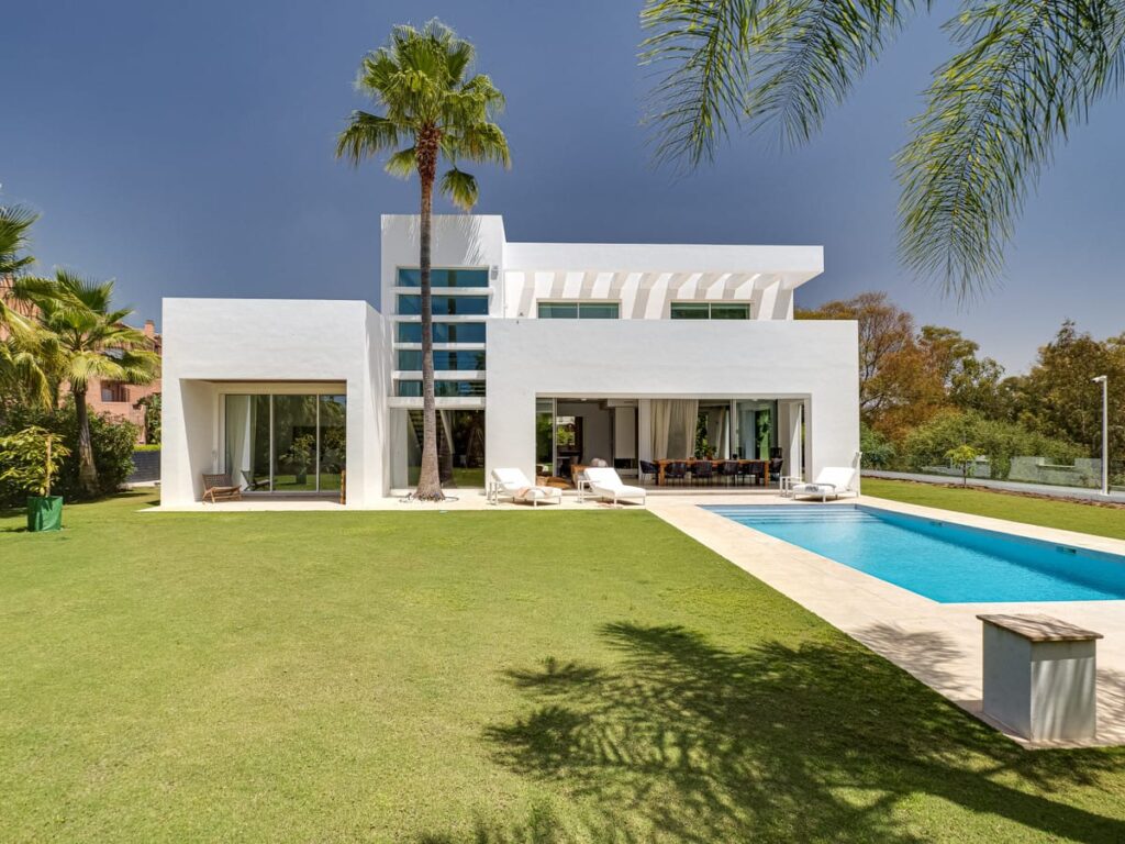 Wolnostojąca willa w Estepona, Hiszpania: oferta sprzedaży E D B Fc C B B D Aa