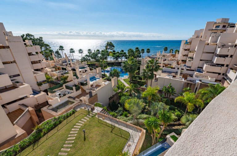 Na sprzedaż apartament w Estepona, środkowe piętro, Hiszpania E D B Fc C B B D Aa