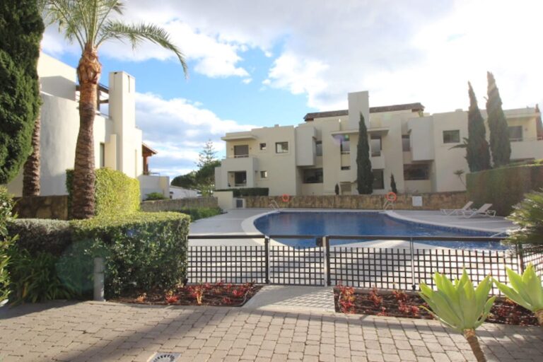 Apartament na parterze w Sierra Blanca, Hiszpania E D B Fc C B B D Aa