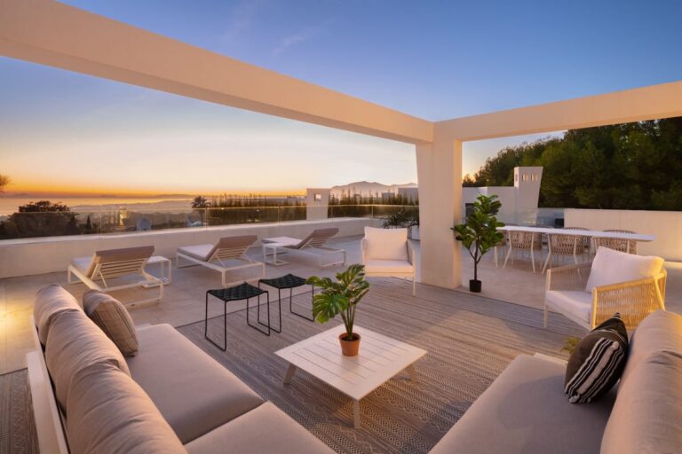 Penthouse w Sierra Blanca Hiszpania E D B Fc C B B D Aa