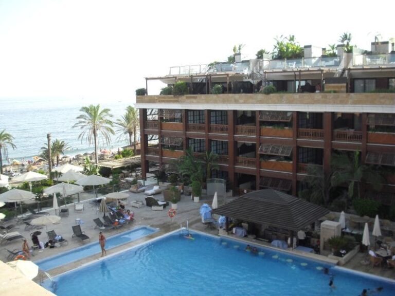Przestronny apartament/penthouse na sprzedaż w Puerto Banús, Hiszpania E D B Fc C B B D Aa
