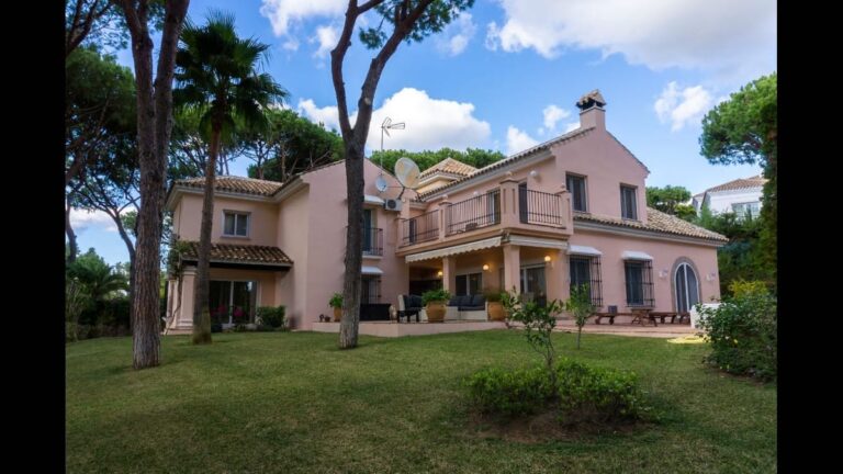 Detached Villa, House in Hacienda Las Chapas Hiszpania E D B Fc C B B D Aa