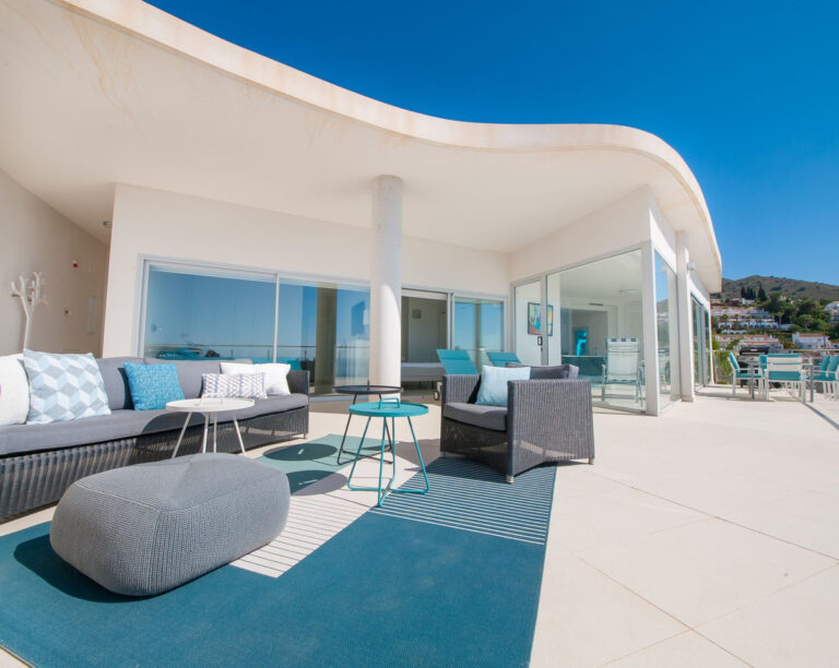Penthouse z tarasem w Benalmadena, Hiszpania E D B Fc C B B D Aa