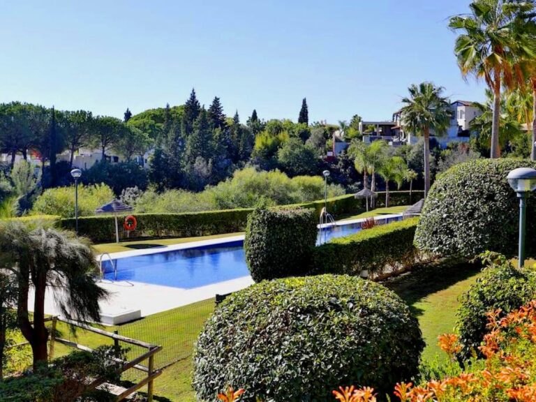 Apartament, Apartament na parterze w Sierra Blanca Hiszpania E D B Fc C B B D Aa