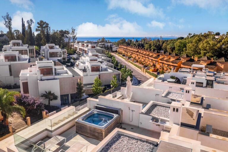 House, Townhouse in The Golden Mile Hiszpania E D B Fc C B B D Aa
