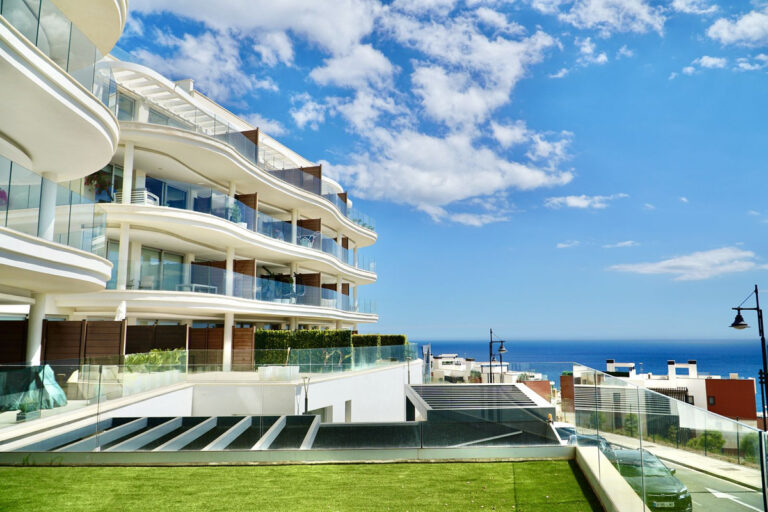 Apartament, Mieszkanie na parterze w Fuengirola Hiszpania E D B Fc C B B D Aa