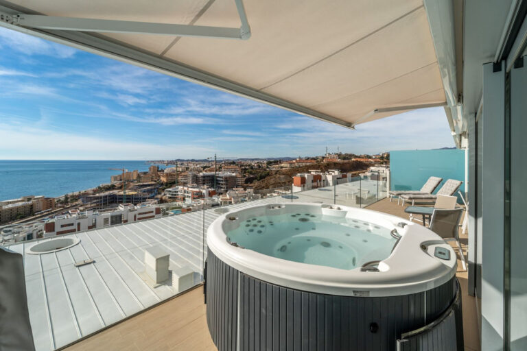 Hiszpania, Fuengirola: Nowoczesny apartament na sprzedaż E D B Fc C B B D Aa