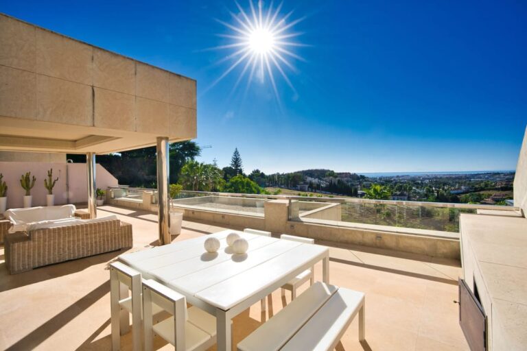 Środkowe piętro: Apartament w Nueva Andalucía, Hiszpania E D B Fc C B B D Aa