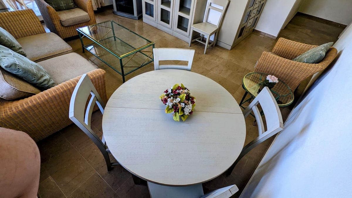 Apartament na środkowym piętrze w Estepona, Hiszpania do sprzedania Bb D Cb Dcdc B Ab C