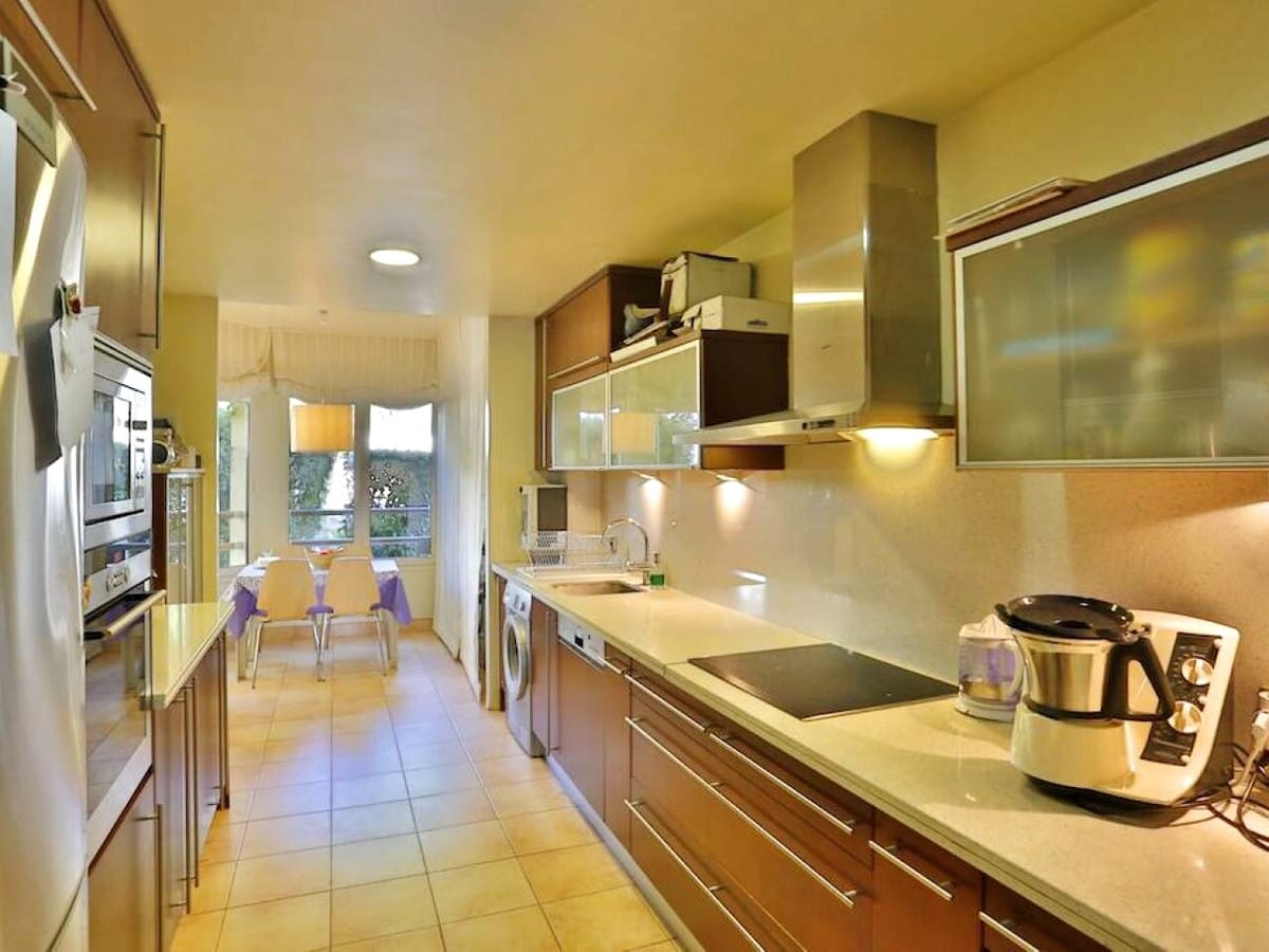 Apartament, Apartament na parterze w Sierra Blanca Hiszpania Bb D Cb Dcdc B Ab C