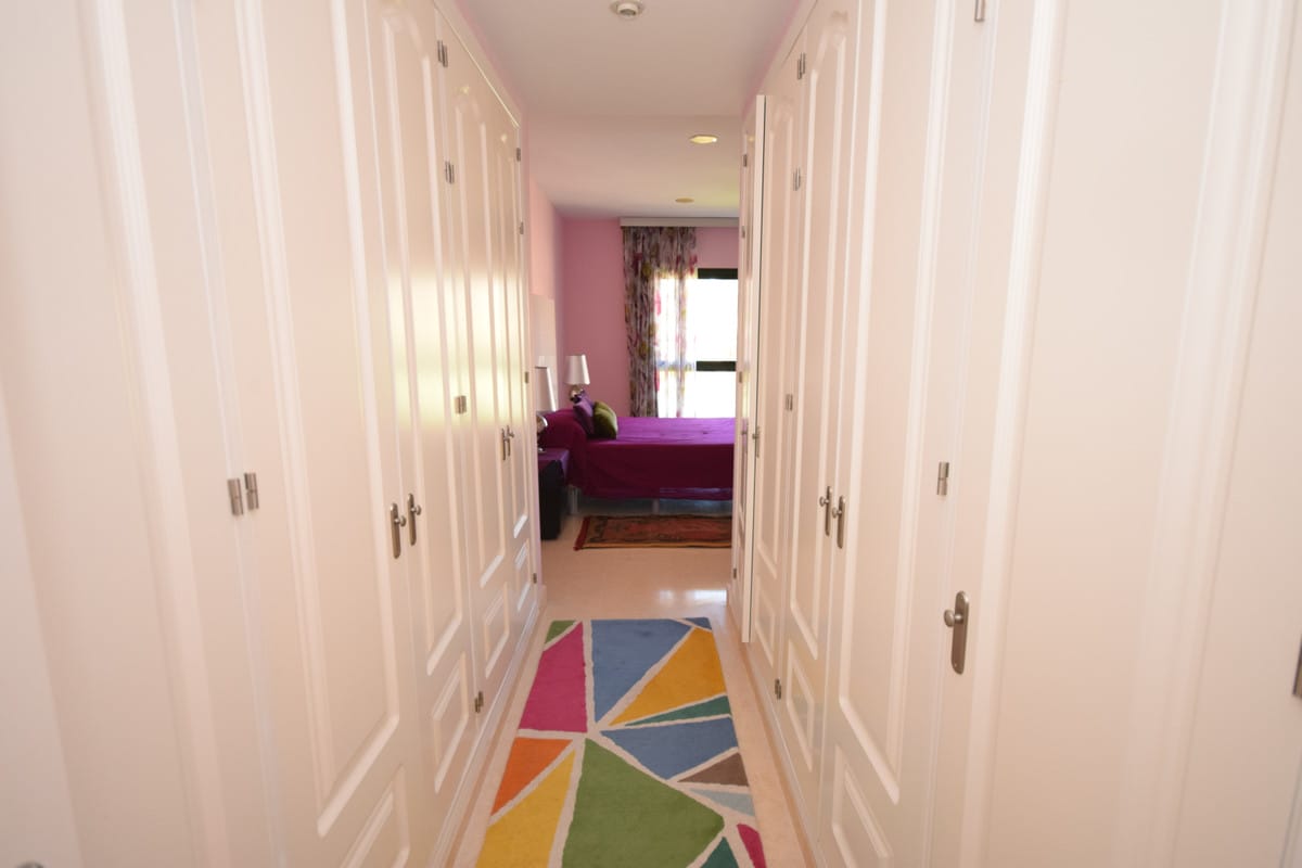 Przestronny apartament parterowy w Benahavís, Hiszpania A Ad A Cb A D A