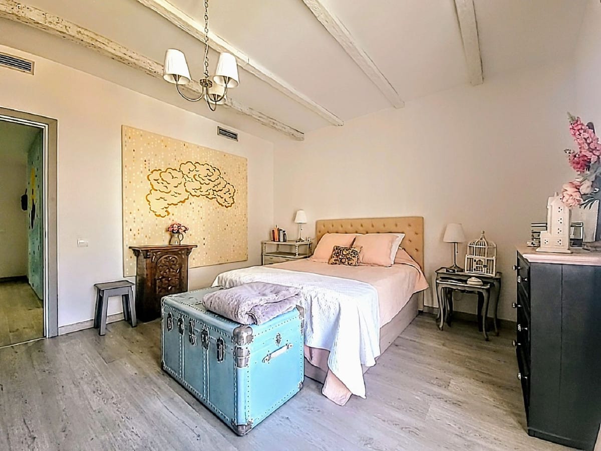 Apartament na środkowym piętrze w Puerto Banús, Hiszpania do sprzedania A Ad A Cb A D A