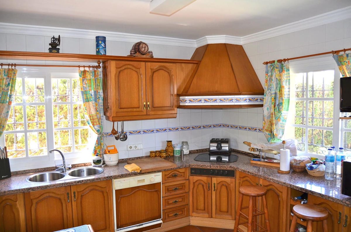Detached Villa, House in San Luis de Sabinillas Hiszpania A Ad A Cb A D A