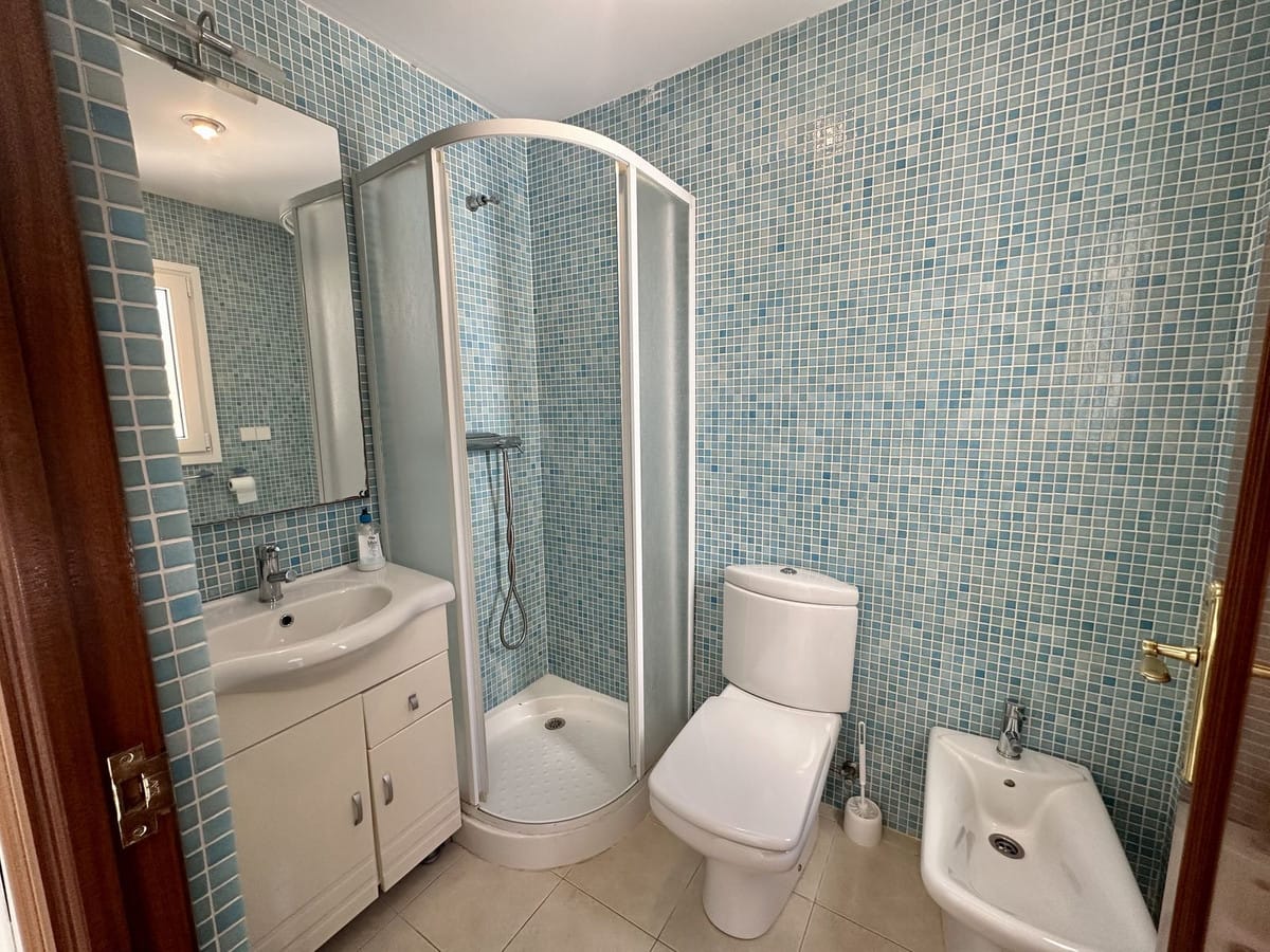 Urokliwa willa w El Rosario - Oferta sprzedaży, Hiszpania A Ad A Cb A D A