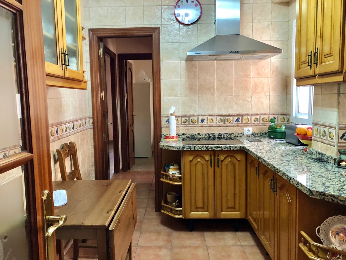 Apartament, Mieszkanie na środkowym piętrze w Malaga Hiszpania Fd Dea Db C Ca B A