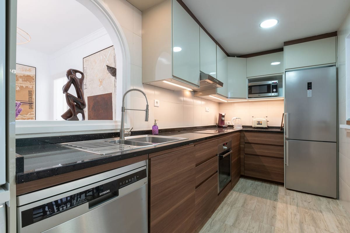 Uroczy apartament na sprzedaż w Benahavís, Hiszpania D Dc C D Be E Dfe C F D