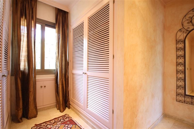 Detached Villa, House in Los Monteros Hiszpania D Dc C D Be E Dfe C F D
