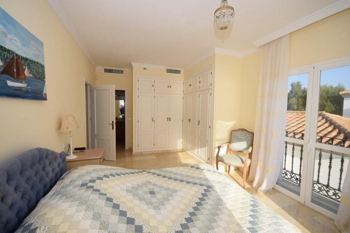 Detached Villa, House in Manilva Hiszpania D Dc C D Be E Dfe C F D