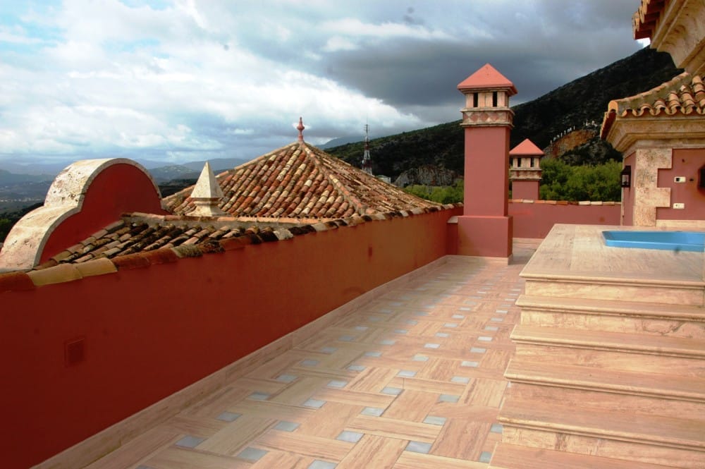 Oferowany dom w malowniczej Sierra Blanca, Hiszpania D F F F F E B Fdd B D