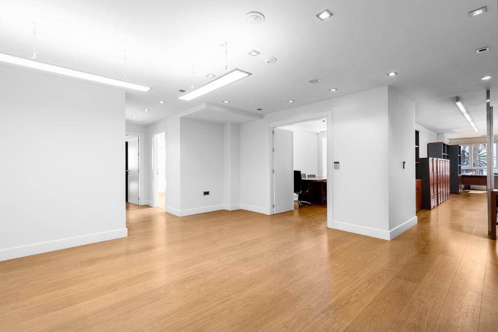 Apartament na sprzedaż na środkowym piętrze w Malaga Hiszpania Ec B Bf B Ce A
