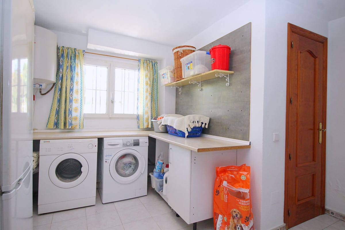 Detached Villa, House in Villafranco del Guadalhorce Hiszpania Ec B Bf B Ce A