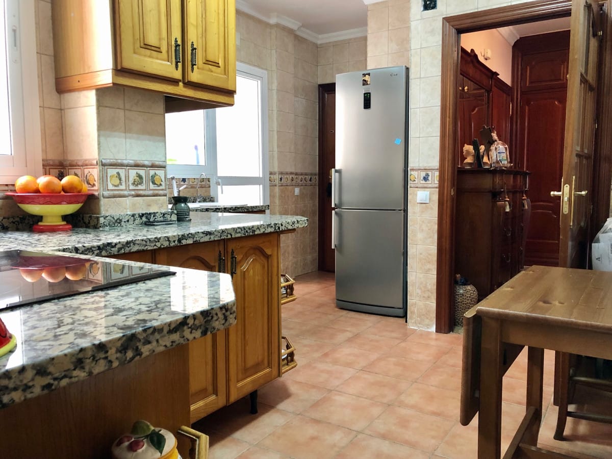 Apartament, Mieszkanie na środkowym piętrze w Malaga Hiszpania Ec B Bf B Ce A