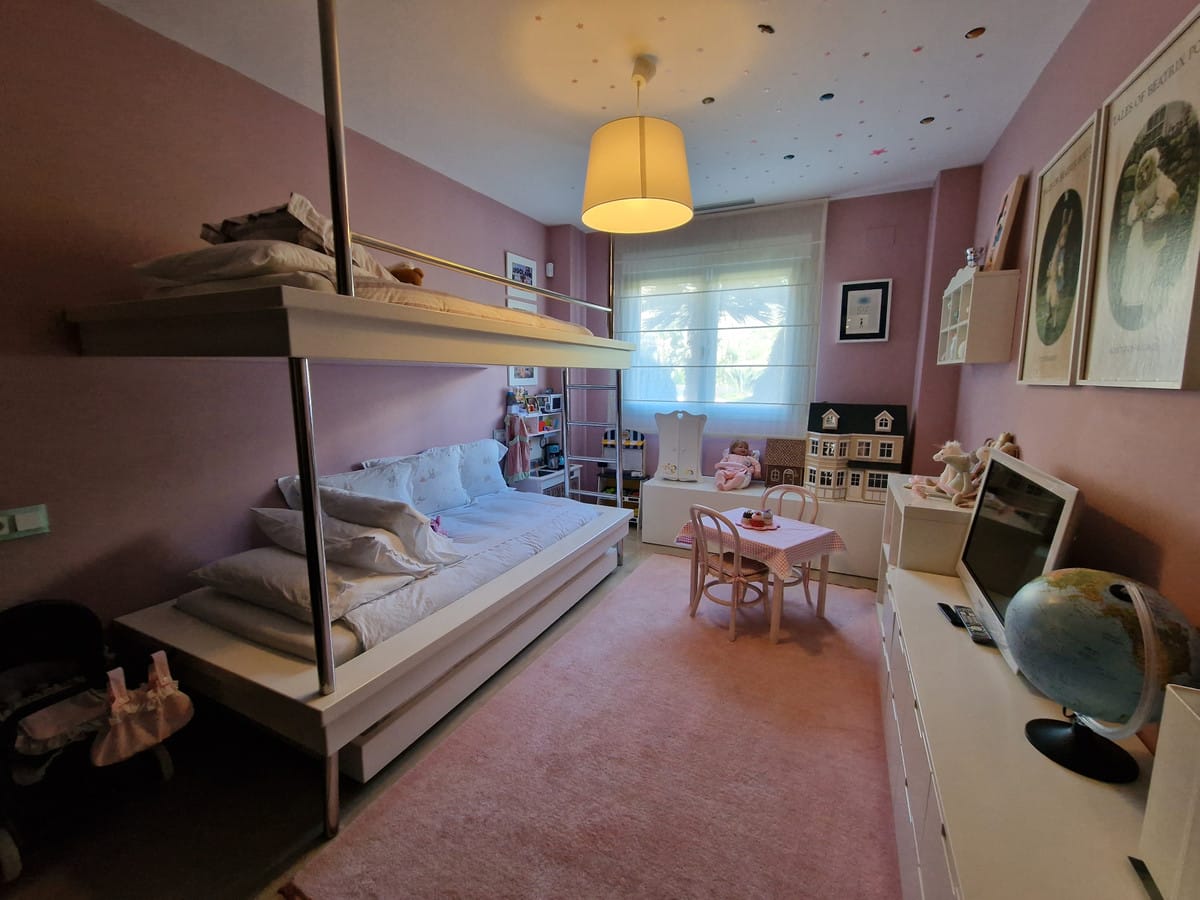 Apartament, Mieszkanie na parterze w Benahavís Hiszpania Dd Fcd F Eb Dfa F E C E