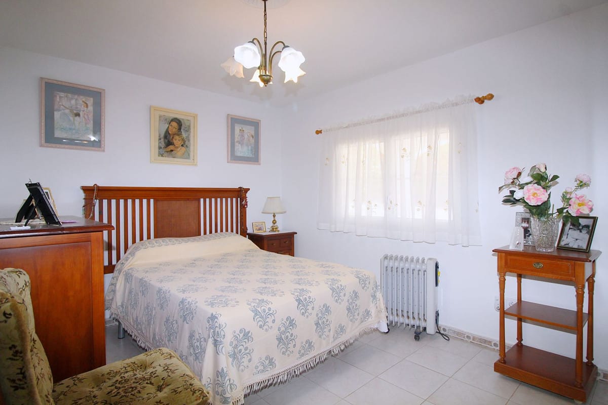 Detached Villa, House in Villafranco del Guadalhorce Hiszpania Cc F C E Ff D B E