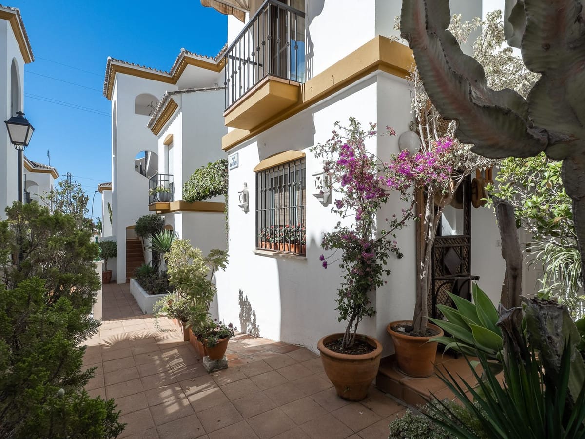 Apartament, penthouse w Nagüeles Hiszpania Cc F C E Ff D B E