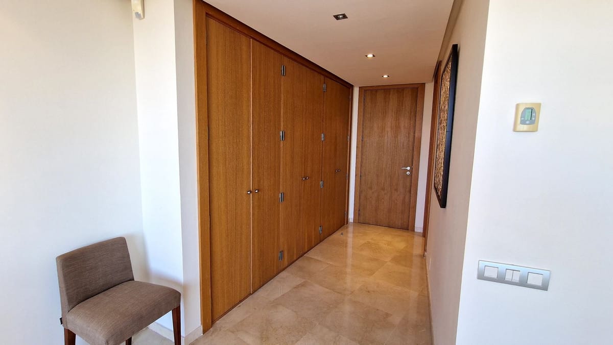 Apartament, penthouse w Sierra Blanca Hiszpania Cc F C E Ff D B E