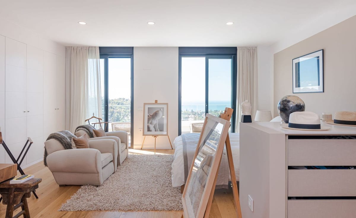 Penthouse z tarasem w Málaga, Hiszpania Cc F C E Ff D B E
