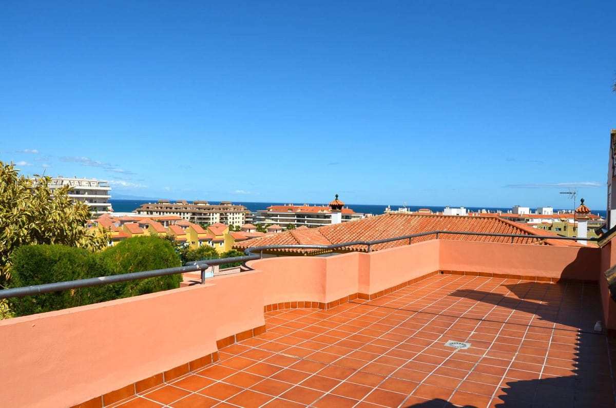 Detached Villa, House in San Luis de Sabinillas Hiszpania D Ed Da A D C D E D