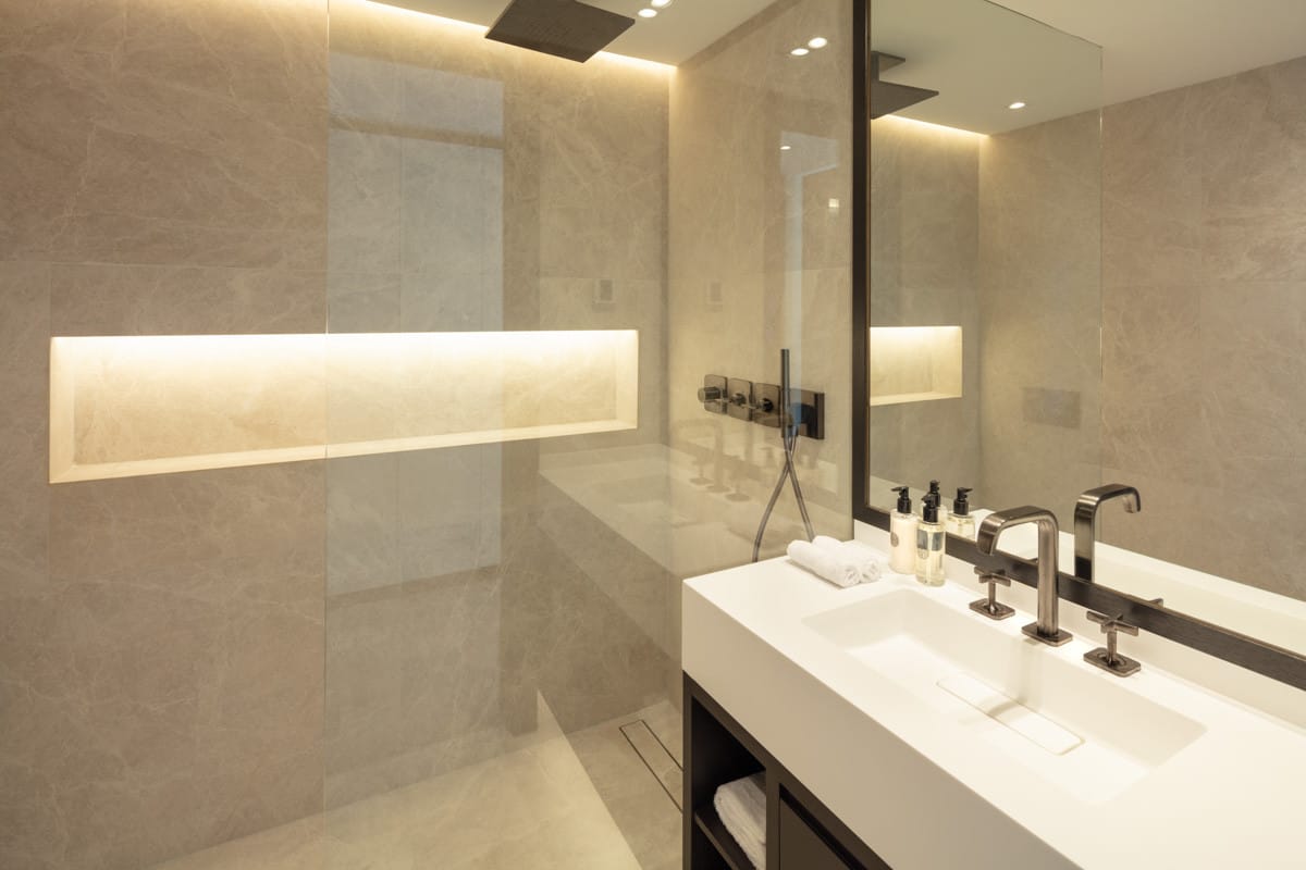 Penthouse blisko plaży w The Golden Mile, Hiszpania D Ed Da A D C D E D