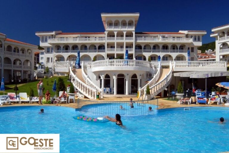 Mieszkanie z jedną sypialnią w kompleksie Lazur 1, Święty Włas B B Edeb Ea F D