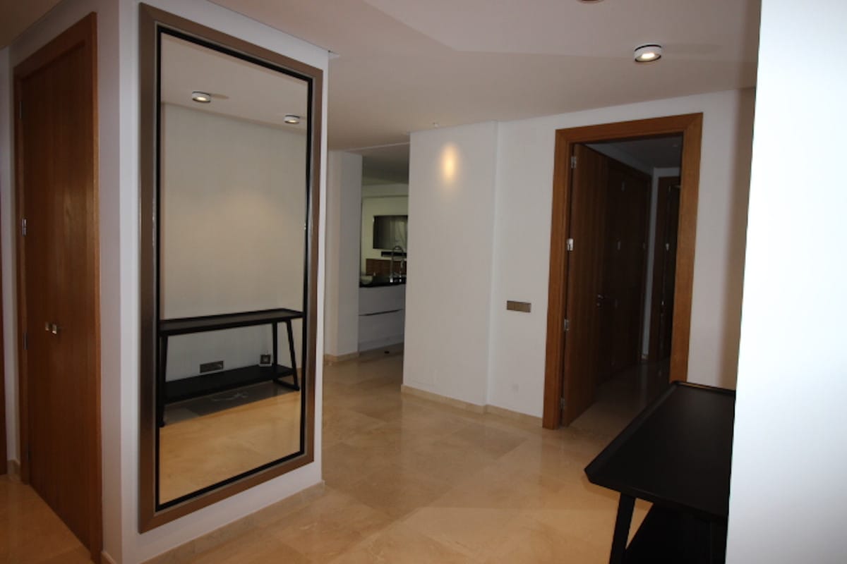 Apartament na parterze w Sierra Blanca, Hiszpania D F Cbe Ba Cd Fec Fba Ad