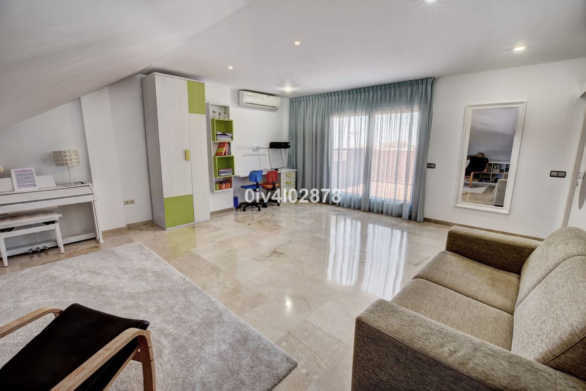 House, Townhouse in Arroyo de la Miel Hiszpania D F Cbe Ba Cd Fec Fba Ad
