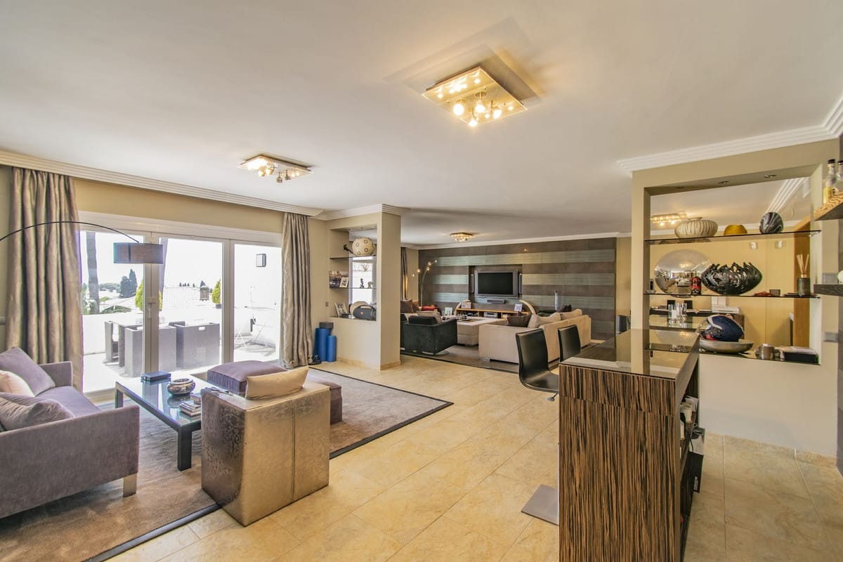 Apartament na środkowym piętrze na sprzedaż w The Golden Mile, Hiszpania D F Cbe Ba Cd Fec Fba Ad
