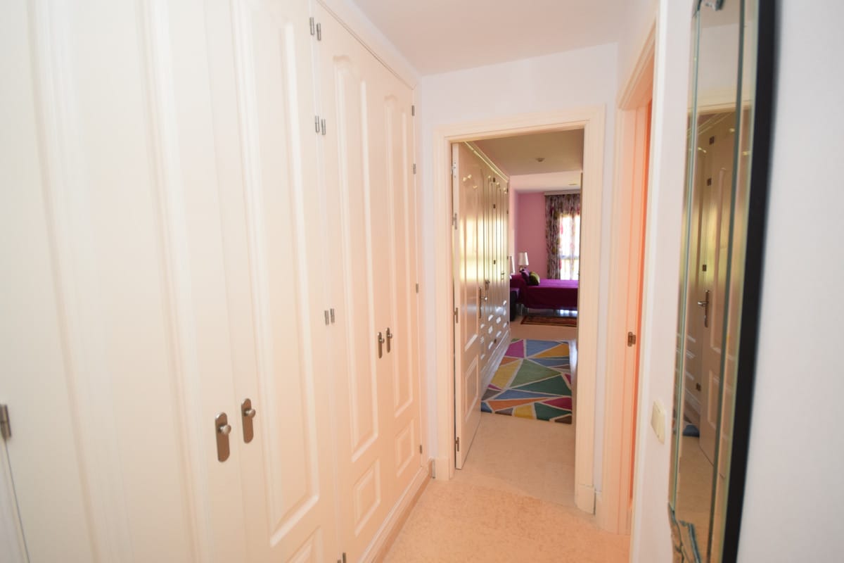 Przestronny apartament parterowy w Benahavís, Hiszpania D F Cbe Ba Cd Fec Fba Ad