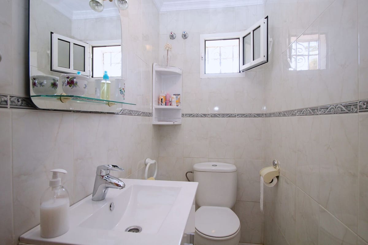 Detached Villa, House in Villafranco del Guadalhorce Hiszpania C E C B F Ec Ee F Ddb
