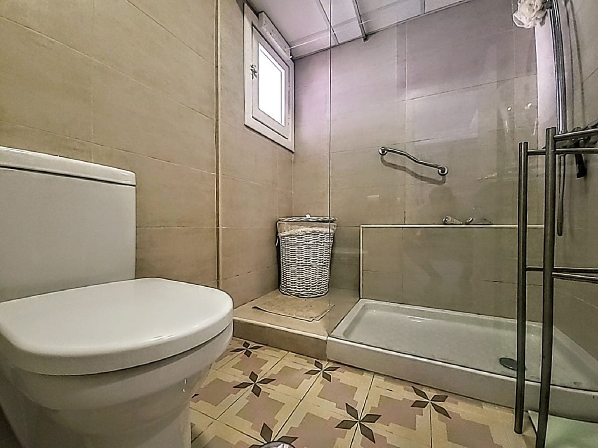 Apartament na środkowym piętrze w Puerto Banús, Hiszpania do sprzedania C E C B F Ec Ee F Ddb