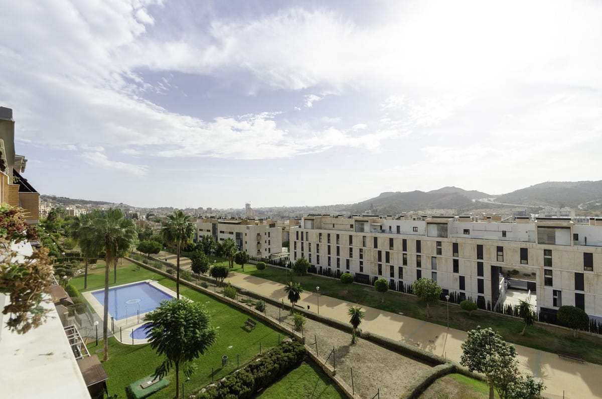 Apartament, Penthouse Duplex w Malaga Hiszpania C E C B F Ec Ee F Ddb