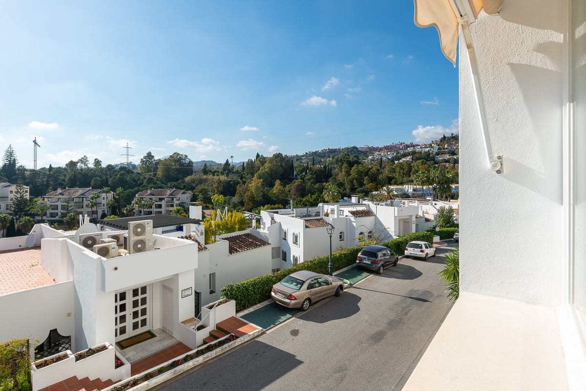 Uroczy apartament na sprzedaż w Benahavís, Hiszpania C E C B F Ec Ee F Ddb
