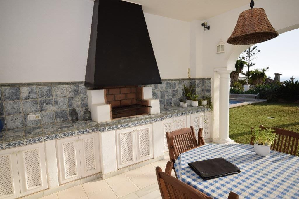 Detached Villa, House in Manilva Hiszpania Bcf E E Bab F A Ac Ac