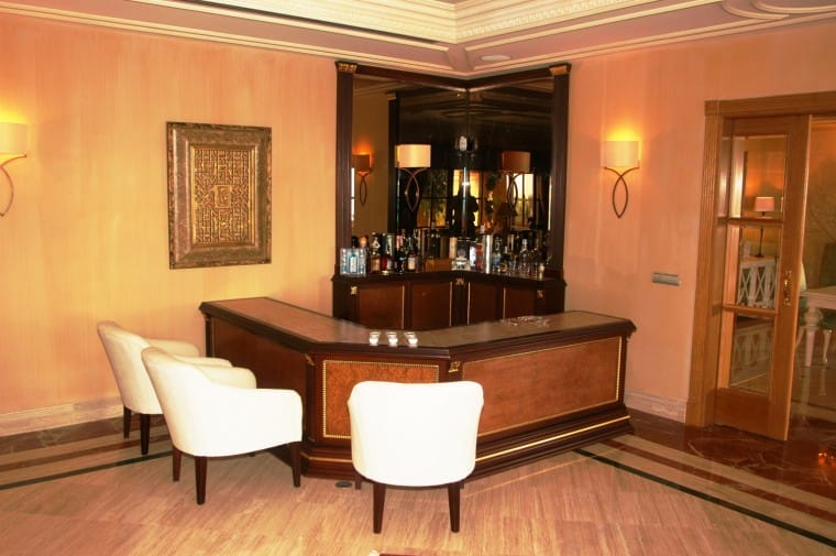 Oferowany dom w malowniczej Sierra Blanca, Hiszpania B C A C A D Eb Dd