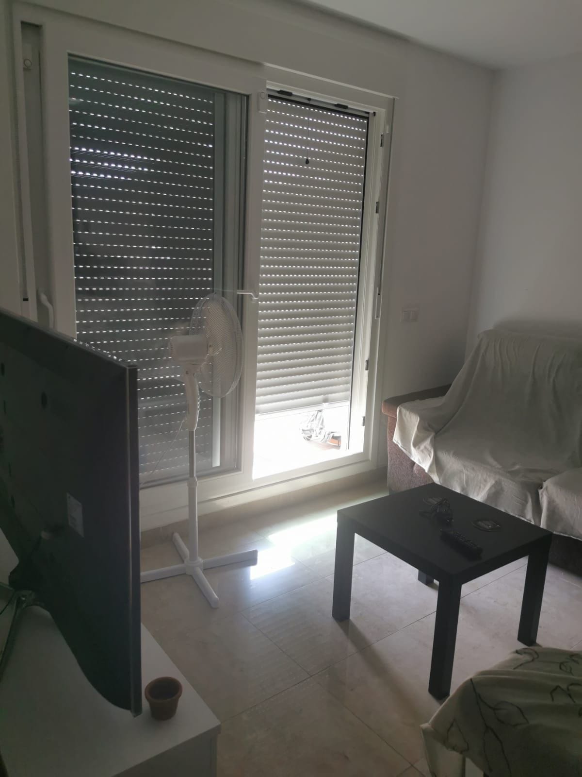 Parterowy apartament z tarasem w Manilvie, Hiszpania B C A C A D Eb Dd