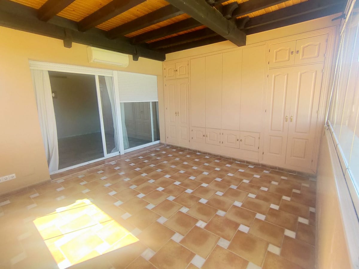 Apartament, Penthouse Duplex w Guadalmina Baja Hiszpania E A E Ada E A Fbccfd
