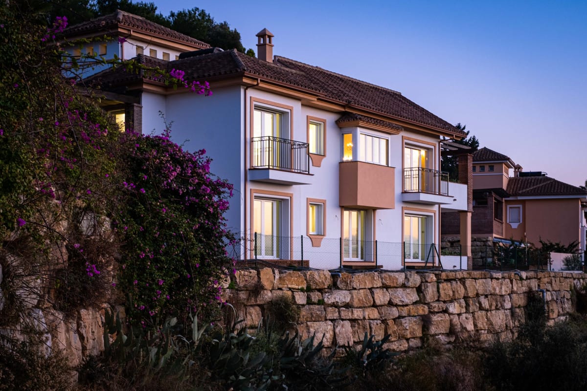 Detached Villa, House in Sierrezuela Hiszpania E A E Ada E A Fbccfd