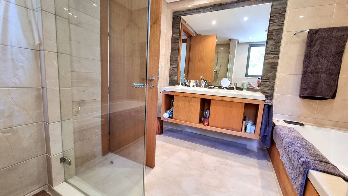 Apartament, penthouse w Sierra Blanca Hiszpania C A C F A F Dd Da