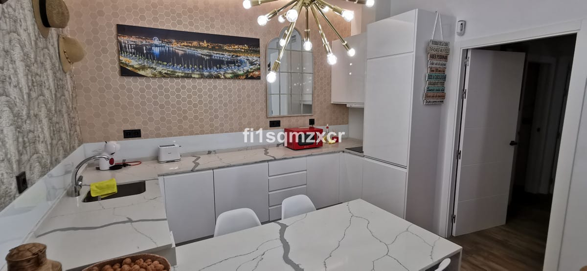 Apartament, Mieszkanie na parterze w La Carihuela Hiszpania C A C F A F Dd Da